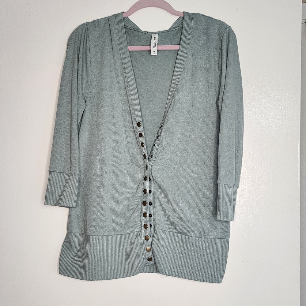 XL Cardigan in soft green